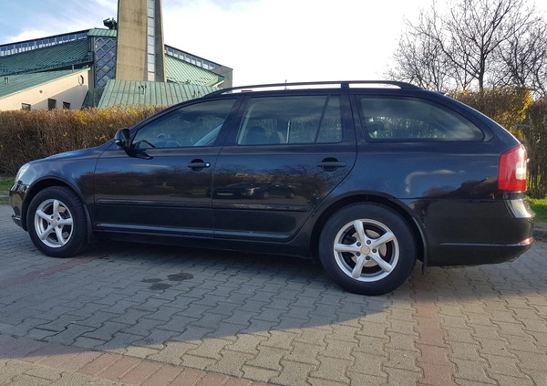 Skoda Octavia cena 18500 przebieg: 165000, rok produkcji 2009 z Wrocław małe 172